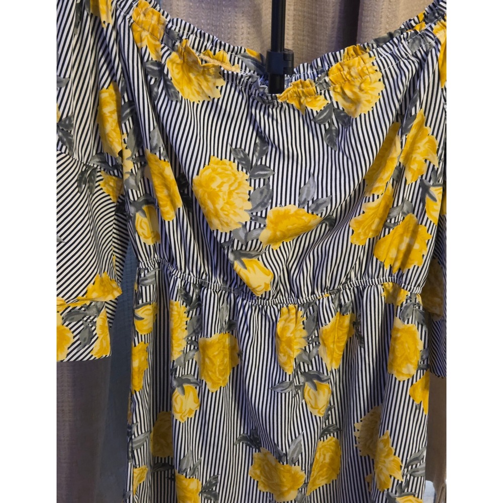 Hint Of Blush Off The Shoulder Striped Floral Dress Women's Size XL Bell Sleeves - Picture 4 of 11